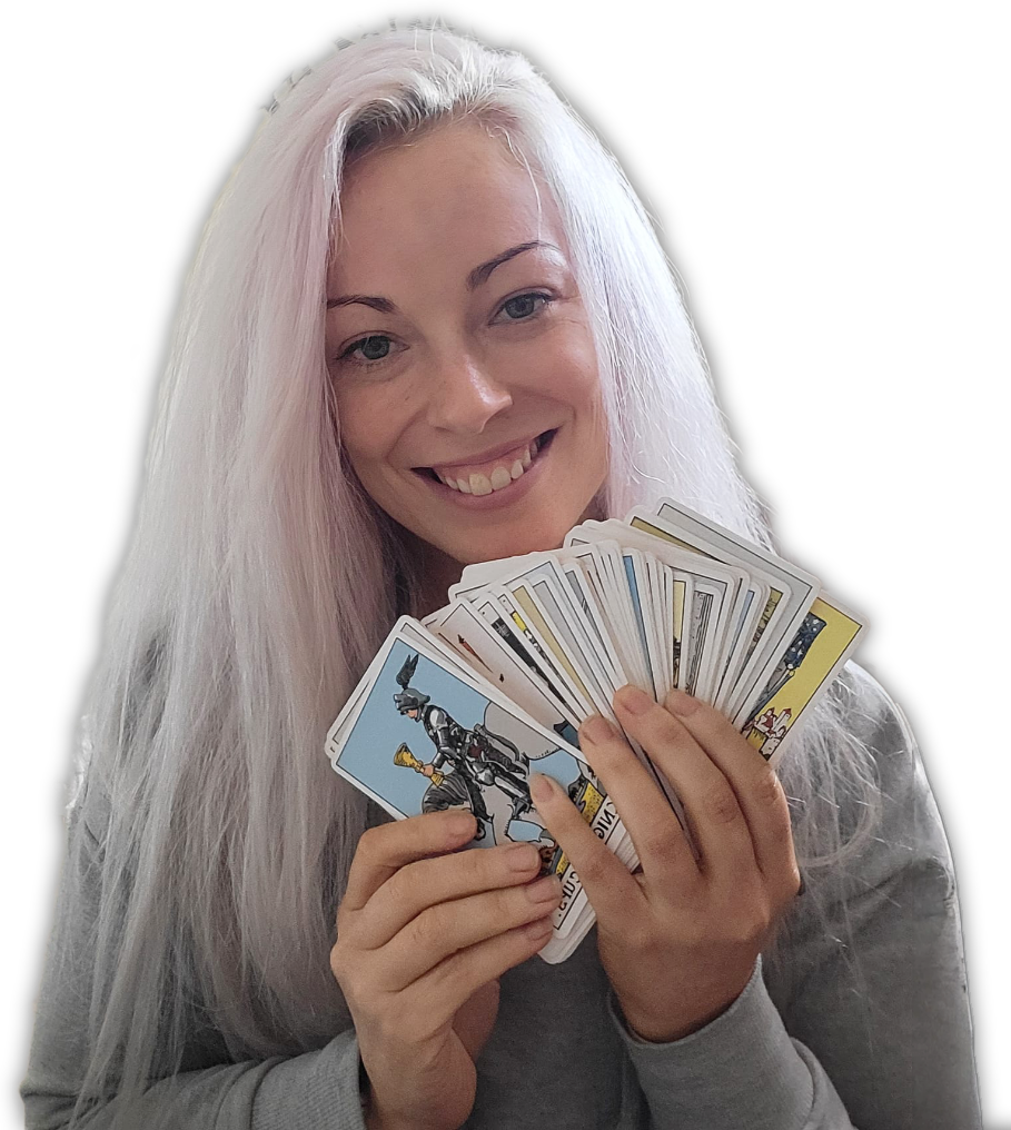 danielle-hero-headshot-v3